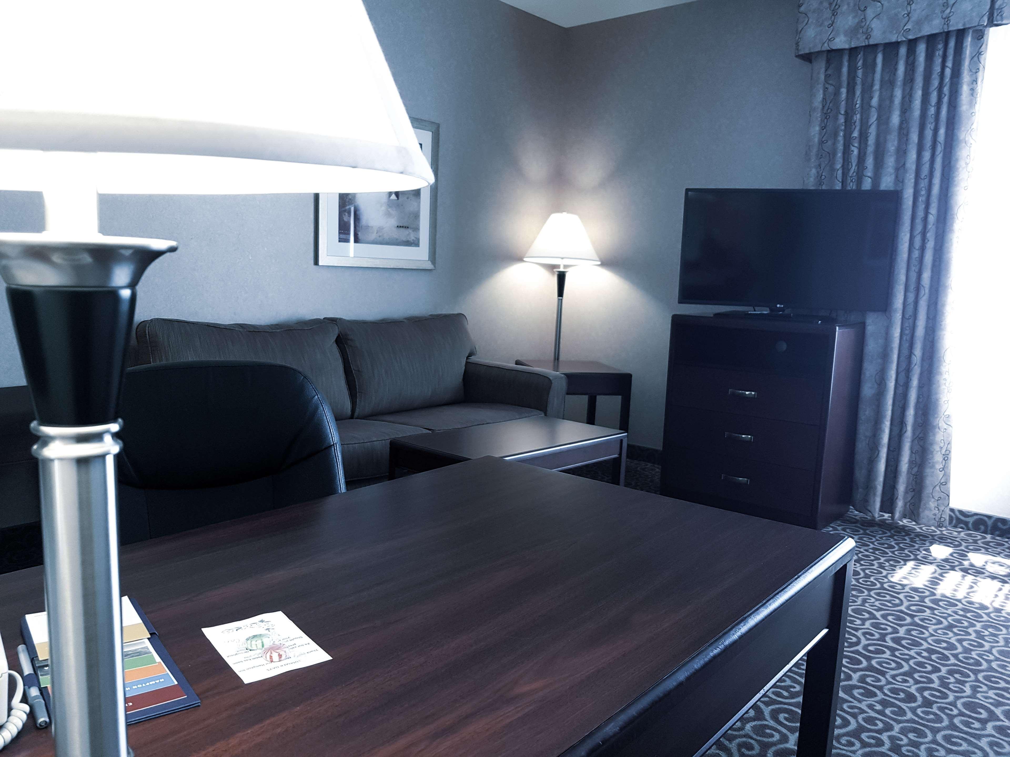 Hampton Inn & Suites By Hilton Edmonton International Airport Leduc Eksteriør billede