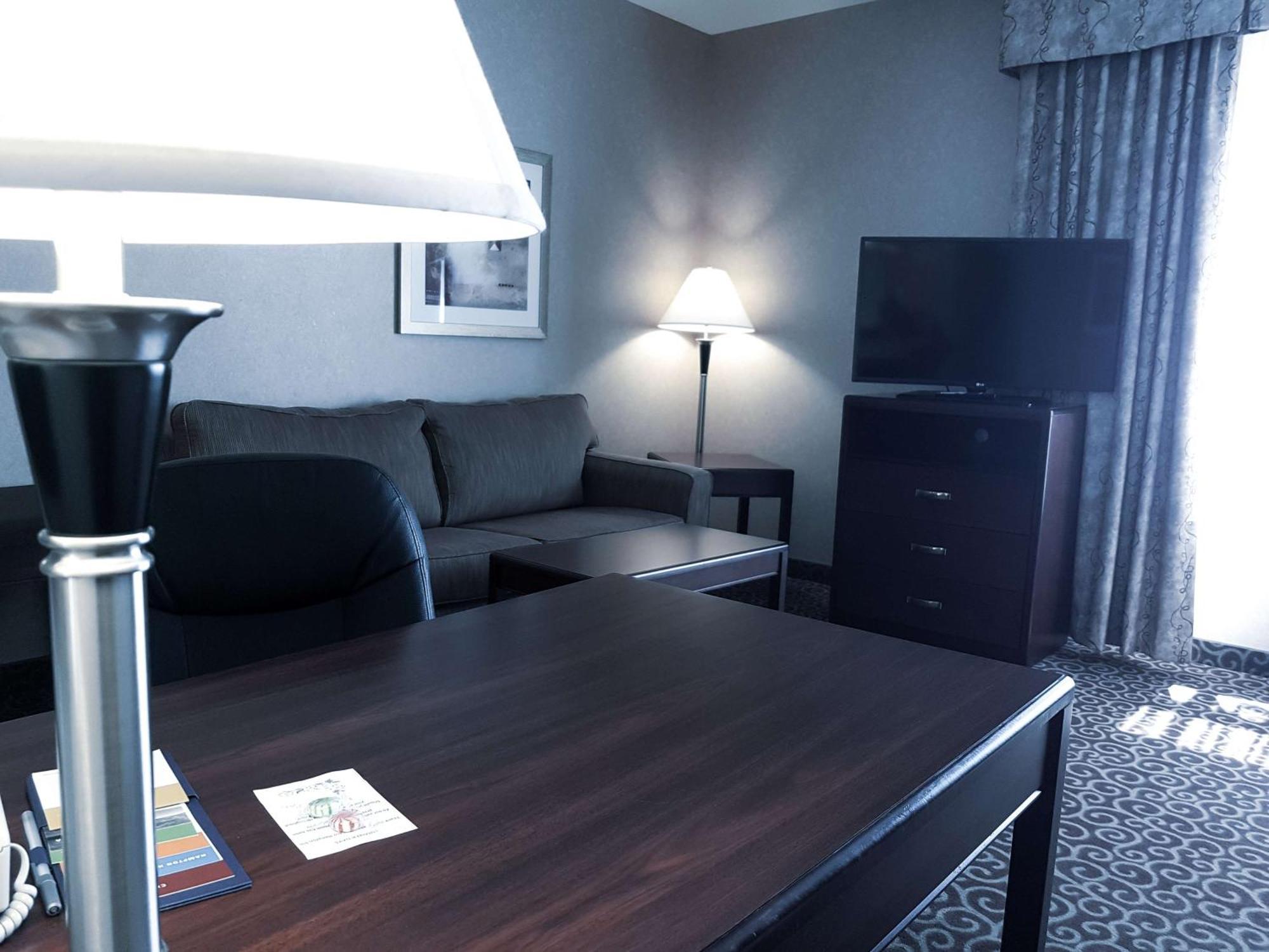 Hampton Inn & Suites By Hilton Edmonton International Airport Leduc Eksteriør billede