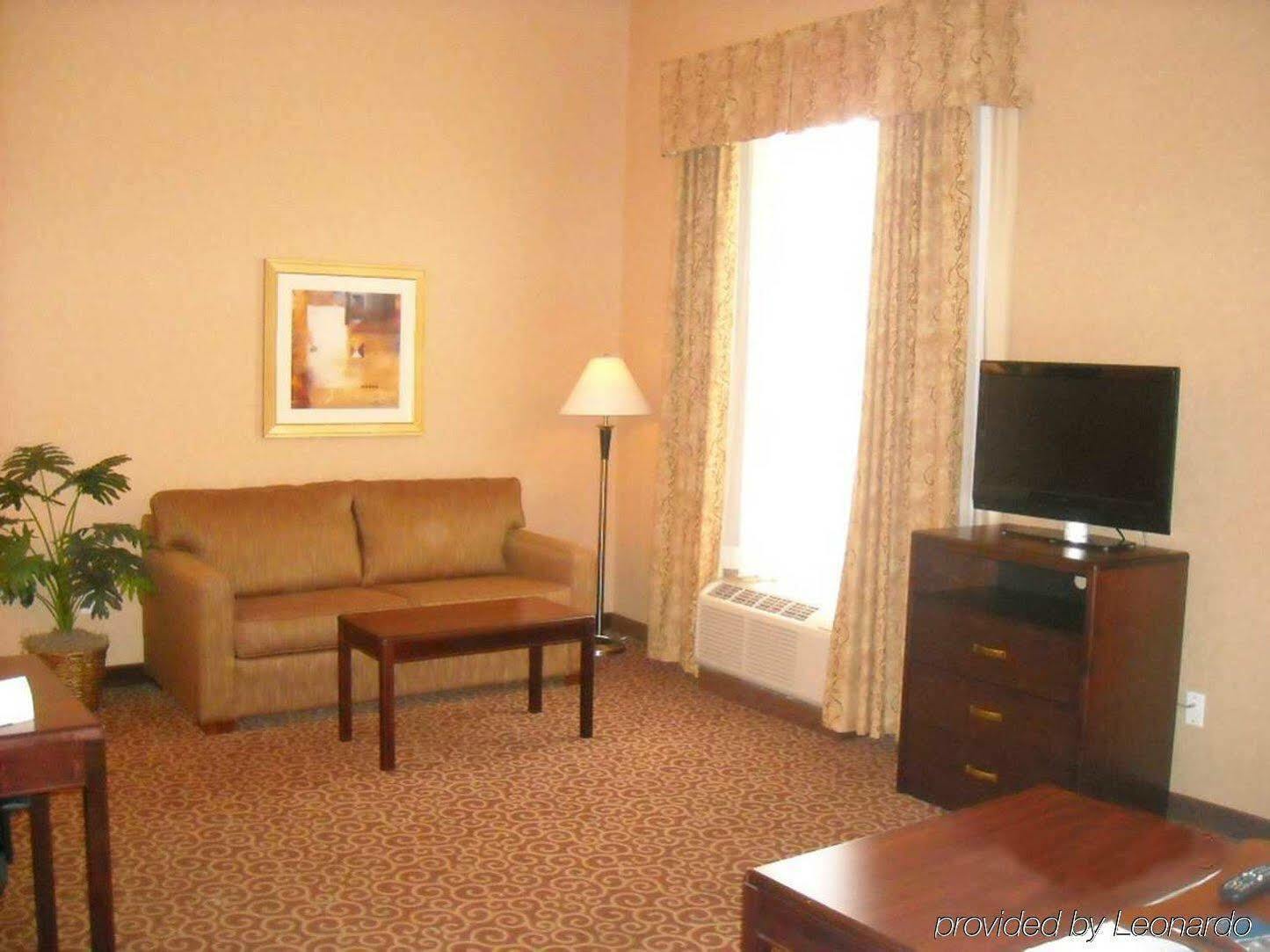 Hampton Inn & Suites By Hilton Edmonton International Airport Leduc Værelse billede