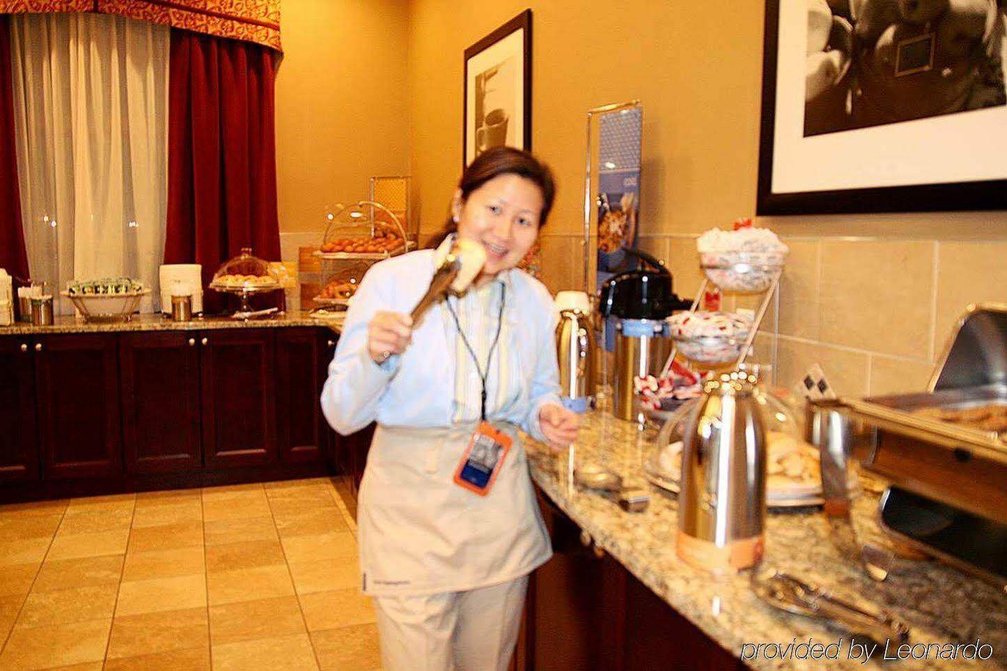 Hampton Inn & Suites By Hilton Edmonton International Airport Leduc Restaurant billede