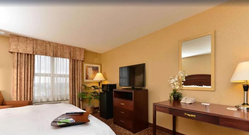 Hampton Inn & Suites By Hilton Edmonton International Airport Leduc Eksteriør billede